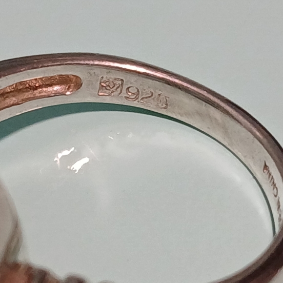 Silver and White Elegant Ring - Picture 2 of 5